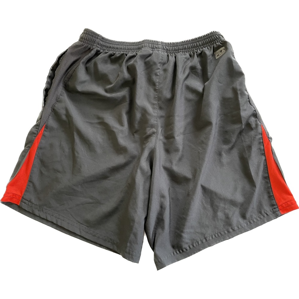 😎 NWOT Men’s FILA black/red vent 7” size medium athletic running shorts